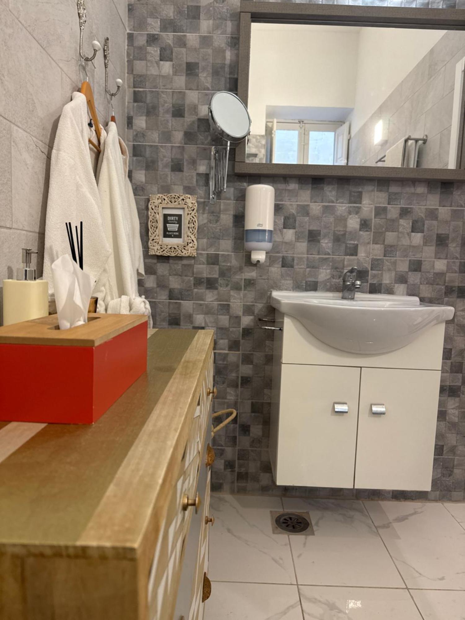 Bebirgu Palazzino Luxury 2 Jacuzzi To Share 아파트 외부 사진